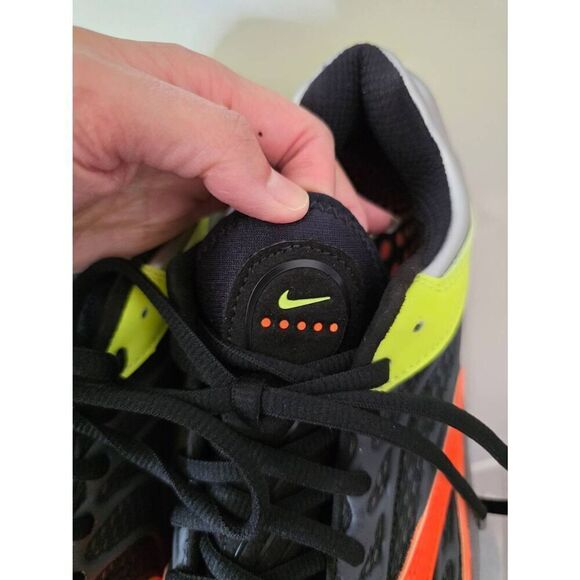 Nike Air Tuned Max Volt Total Orange 2022 Size 11 main image 8